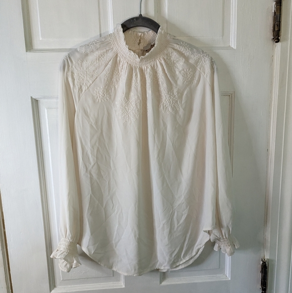 LOFT Tops - Super cute small Loft Blouse